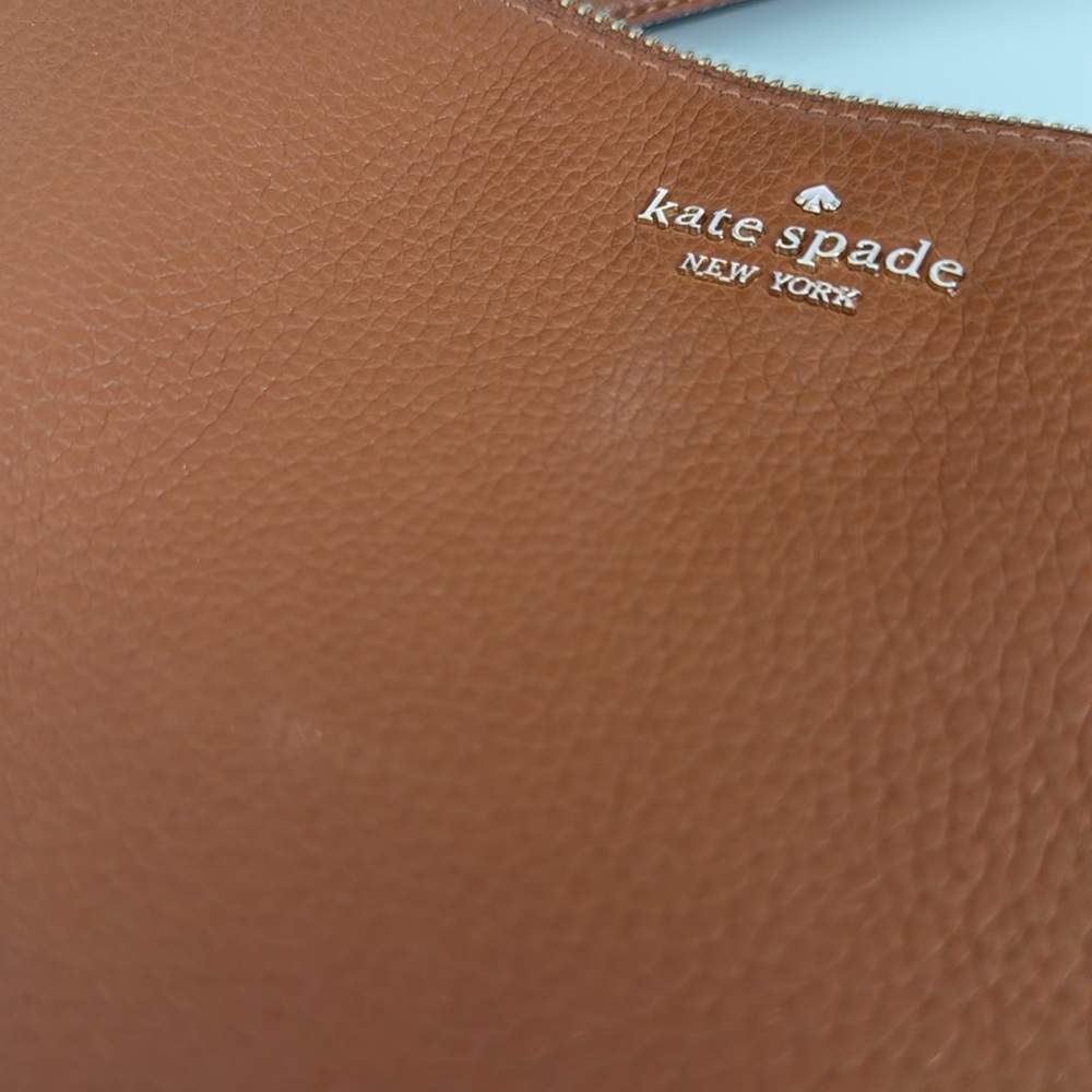 Kate Spade Pebble Leather Triple Compartment Crossbody with Matching Wallet - Picture 3 of 9
